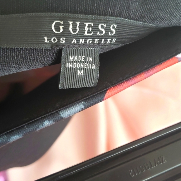 Guess Black, Pink and Red Floral Pencil Skirt - Picture 4 of 4